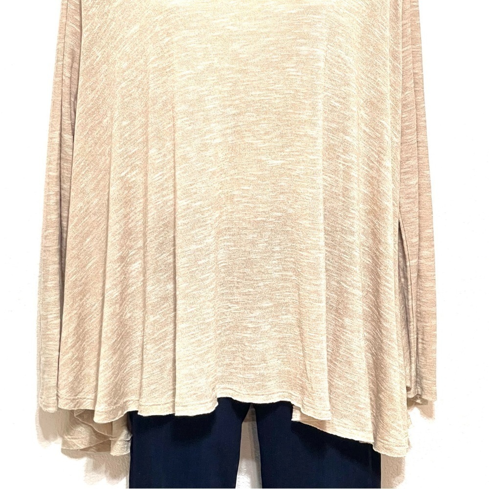 Urban Outfitters We The Free Woman Sand Long Sleeve V Neck Shirt Size M - Picture 3 of 16